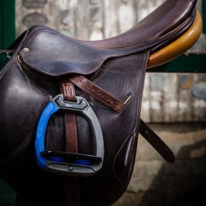 Flex-On-Safe-On-Safety-Stirrups-Magnetic-Stickers-lifestyle-images-1