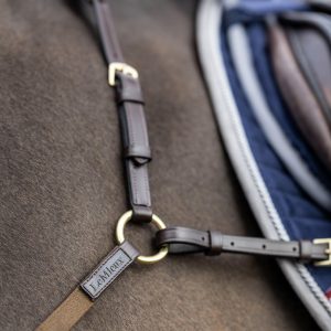LeMieux-Breastplate-Havana-Lifestyle-Image-1