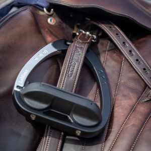 LeMieux-Vector-Stirrup-Leathers-2