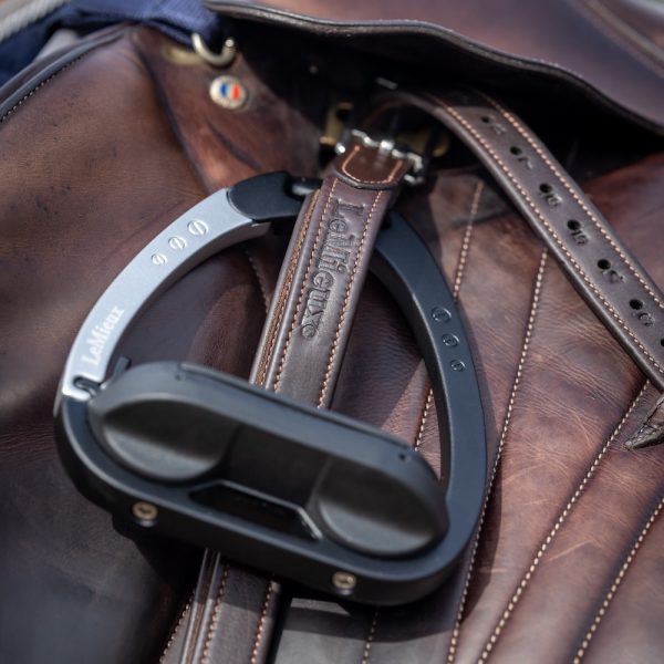 LeMieux-Vector-Stirrup-Leathers-2