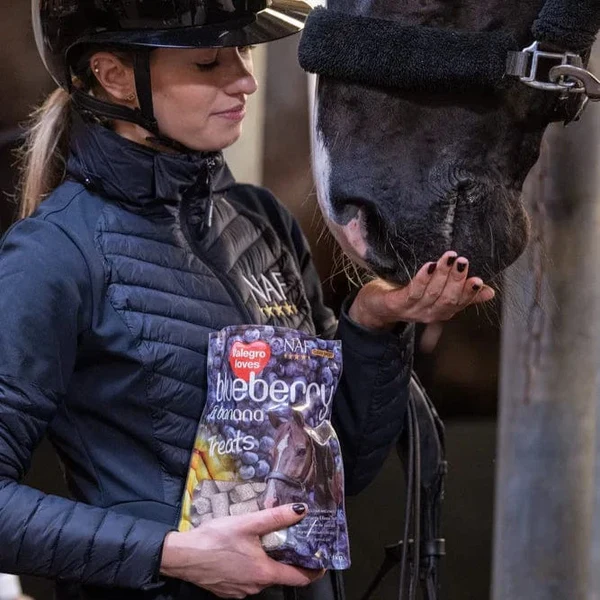 NAF-Equine-Treats-Blueberry-Banana-2